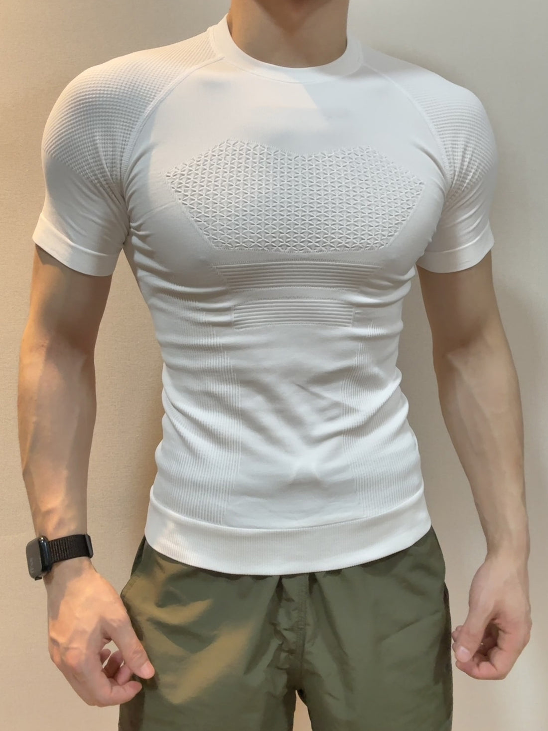 MOFEE Short Sleeve Yoga Tee FLV-QSDX002 in Black